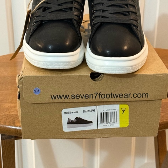 Seven7 Black and White Sneakers with Textured Leather and White Soles - Picture 1 of 4